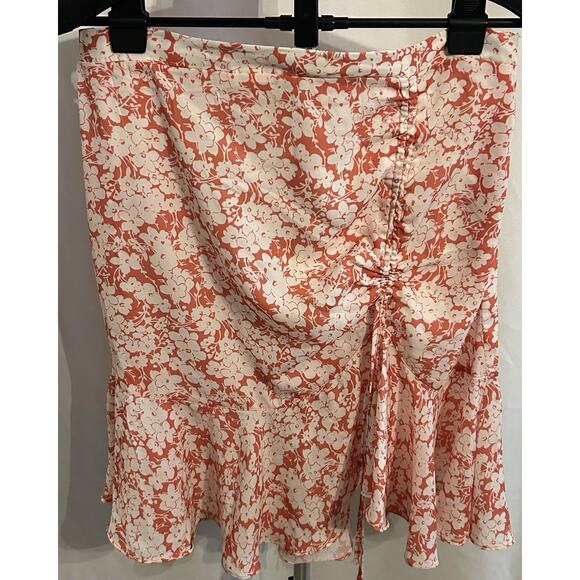 Max Studio Dresses & Skirts - NWT Max Studio Red and White Floral Skirt Women's size L